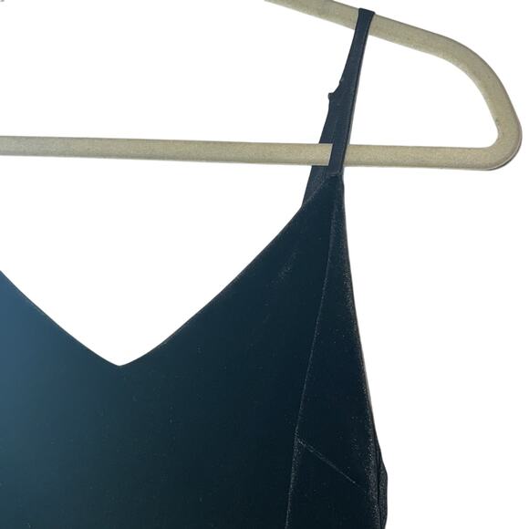 Sanctuary Ladies Black Velvet Jumpsuit, Adjustable Spaghetti Straps! - Picture 3 of 5